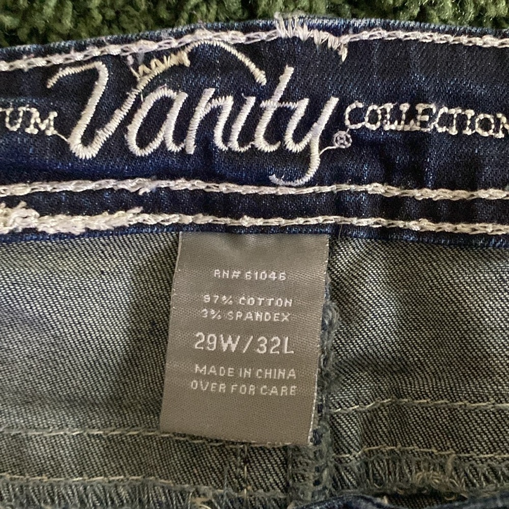 Jeans - Picture 2 of 4